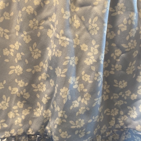 NWT Shein Floral Blue and White Mini Skirt Size Large - Picture 2 of 8